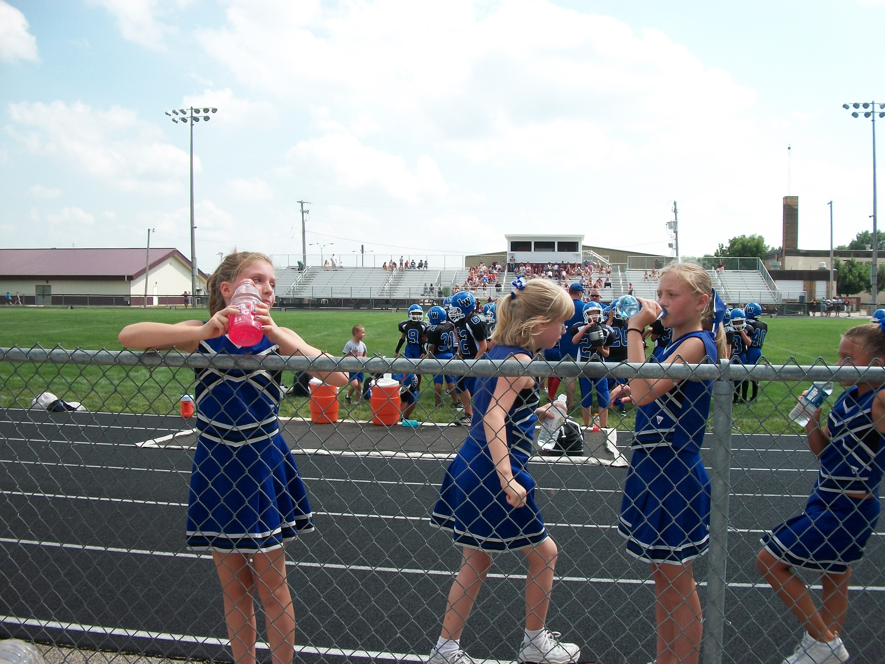 cheer2.jpg